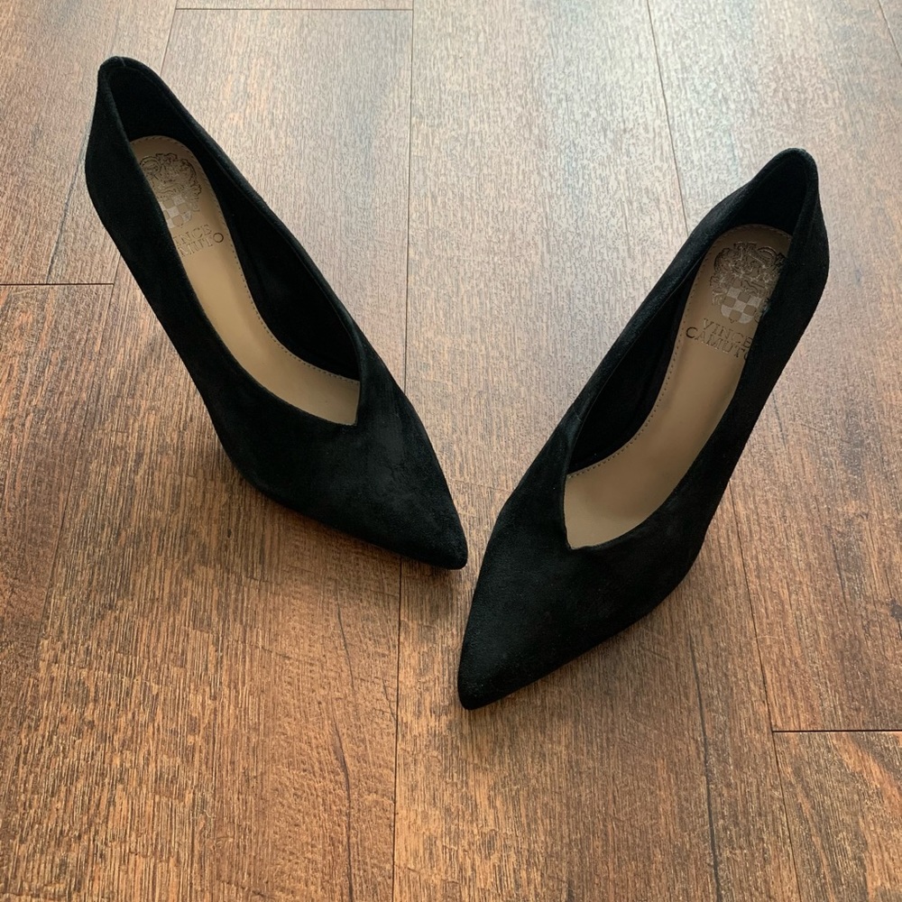 Vince Camuto Black suede pumps - Picture 2 of 6